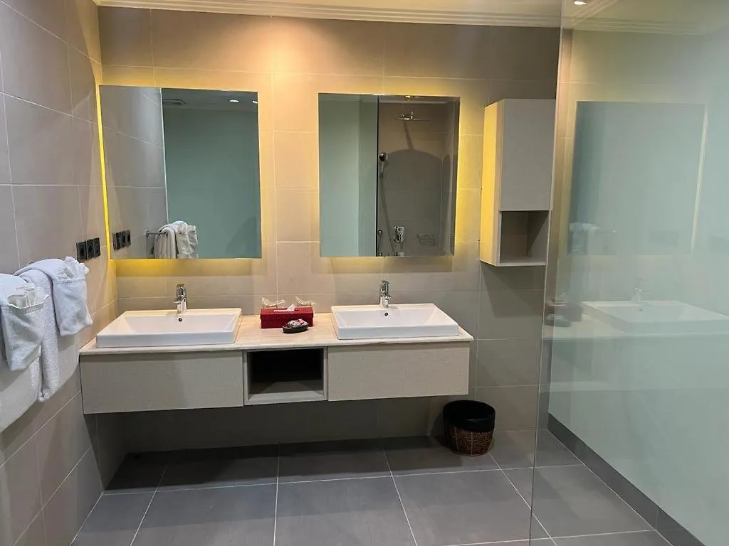 Hotel Peninsula Bay Resort Nusa Dua